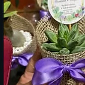 Fita roxa — Lembrancinha da Floricultura Cantinho da Suculenta